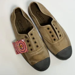 Cienta Shoes> Kids Canvas Slip On Sneakers Beige