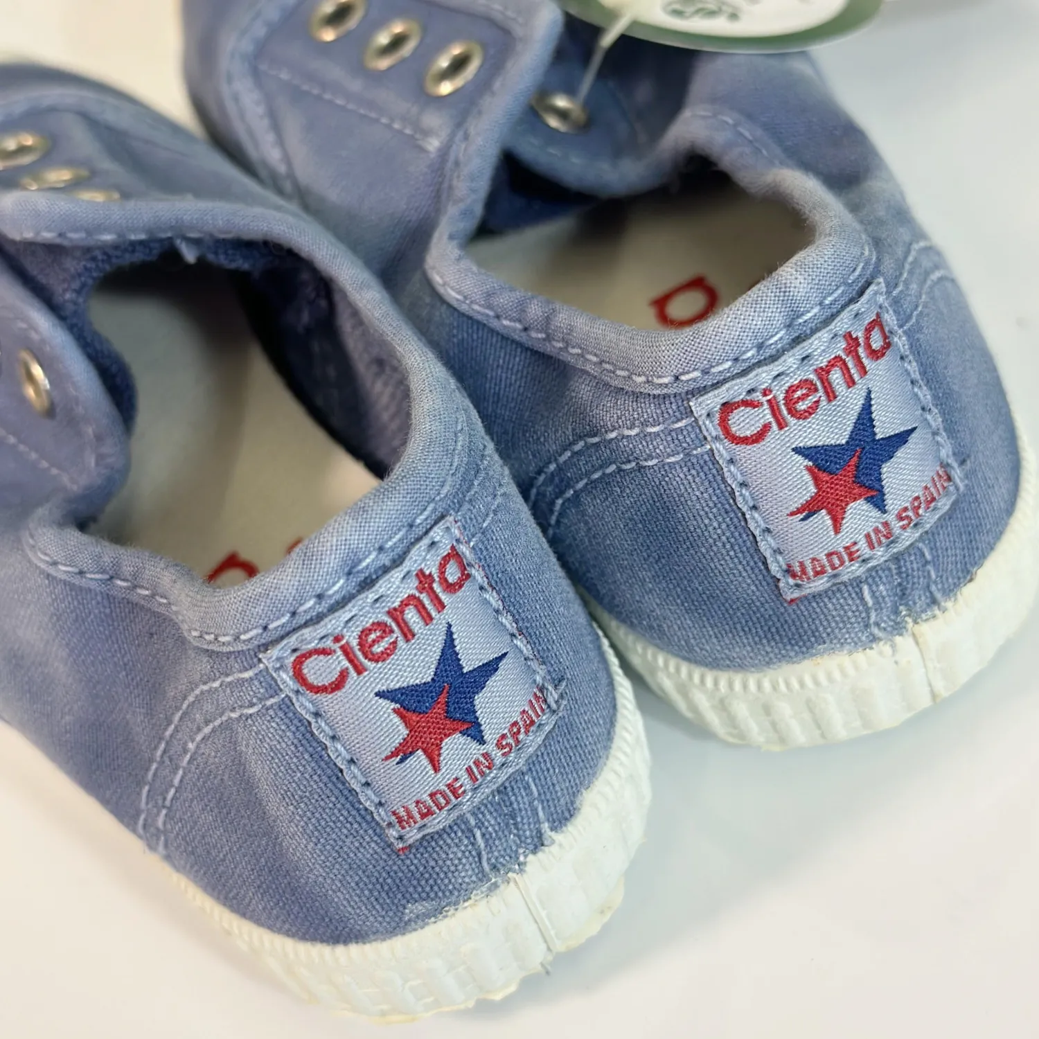 Cienta Shoes> Kids Canvas Slip On Sneakers Lavanda