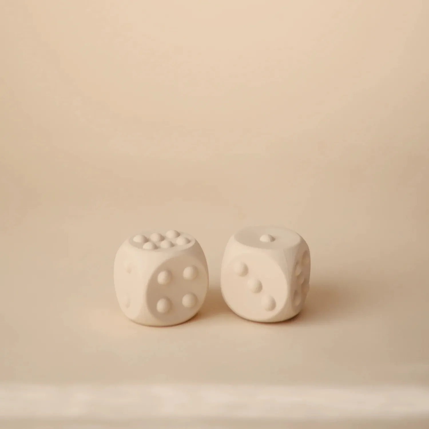 Mushie Face Masks> Dice Press Toy Blush/Shifting Sand