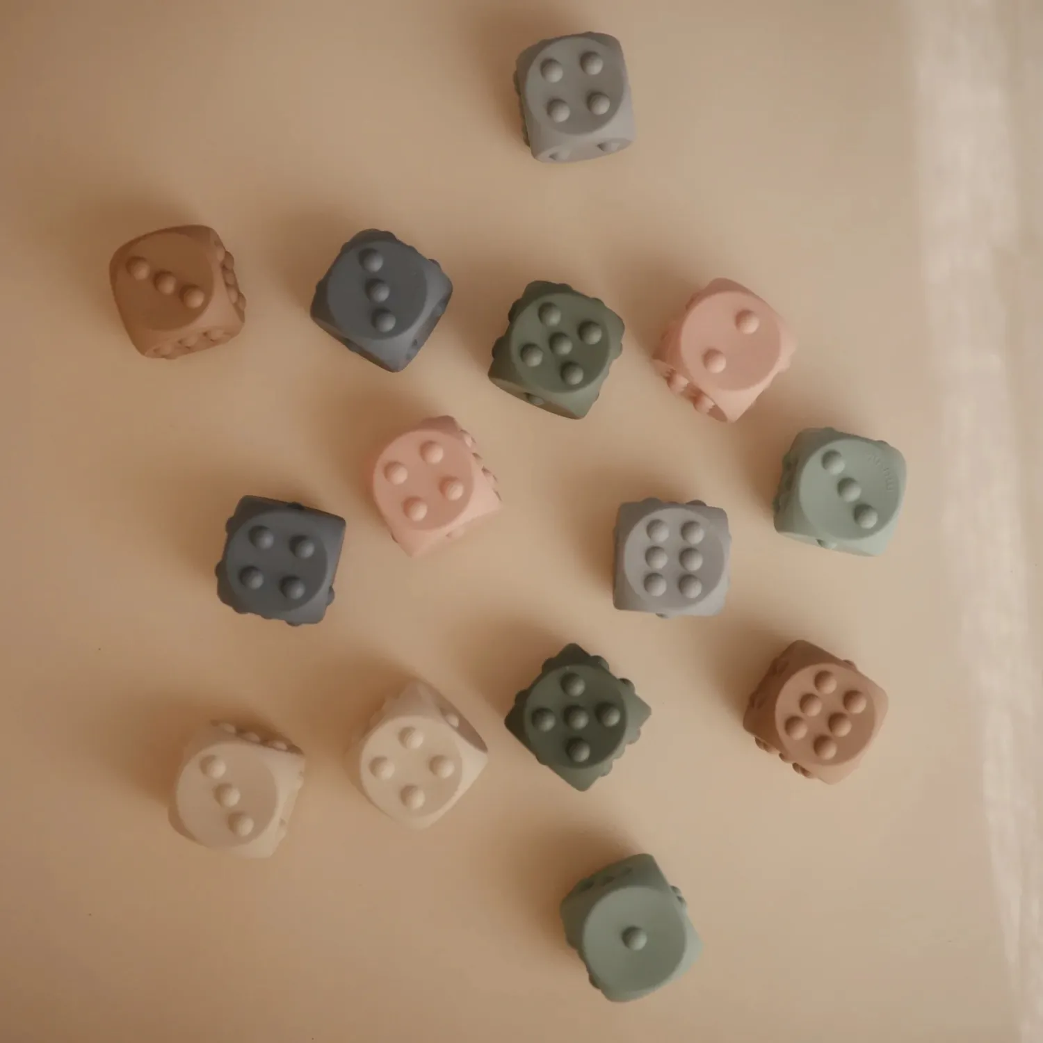 Mushie Face Masks> Dice Press Toy Blush/Shifting Sand