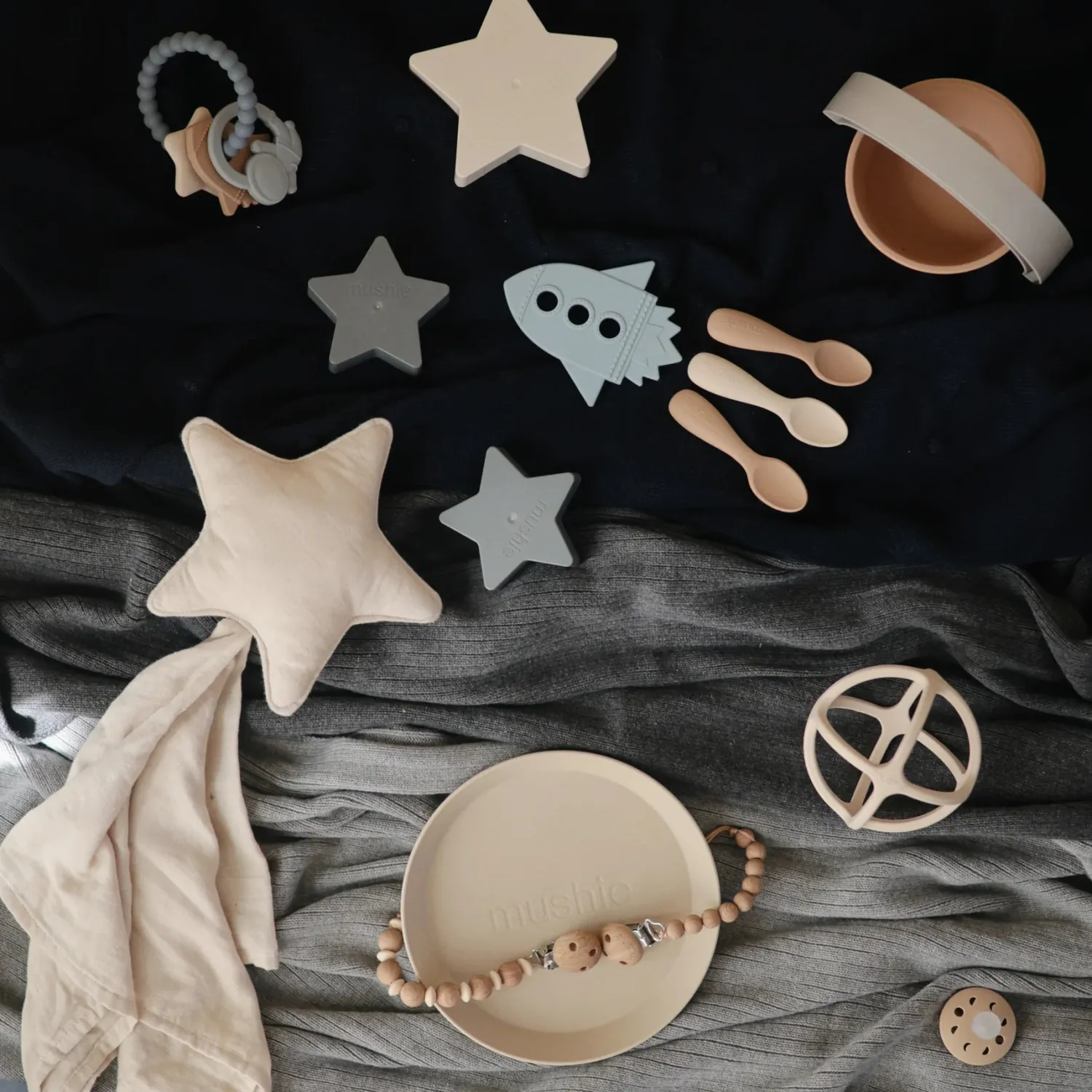 Mushie Face Masks> Star Lovey Blanket Fog