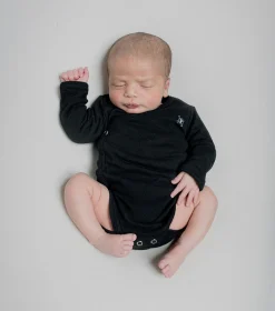 Nununu World Onesies> Baby Soft Envelope Bodysuit Black