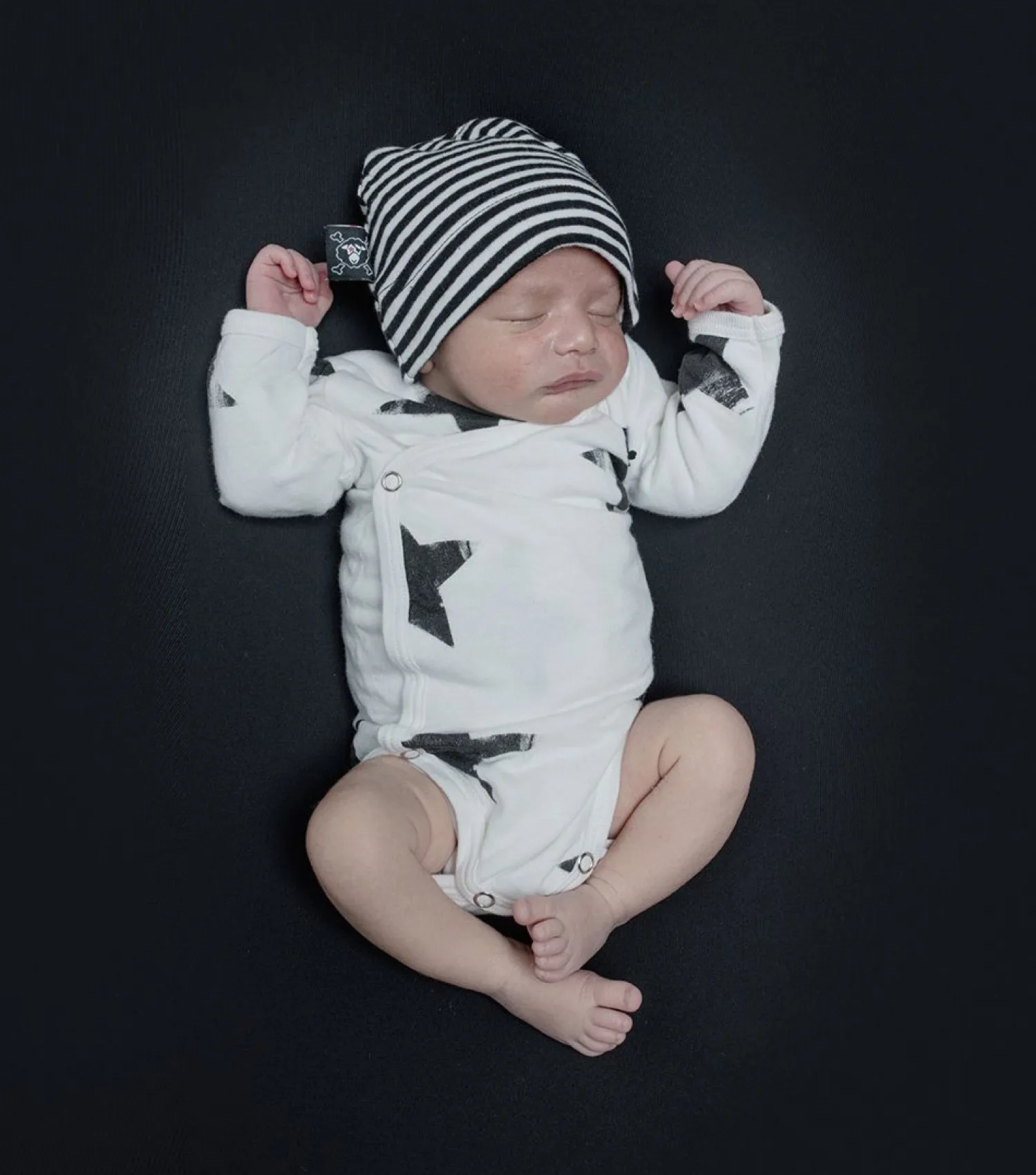 Nununu World Onesies> Baby Soft Faded Envelope Bodysuit White