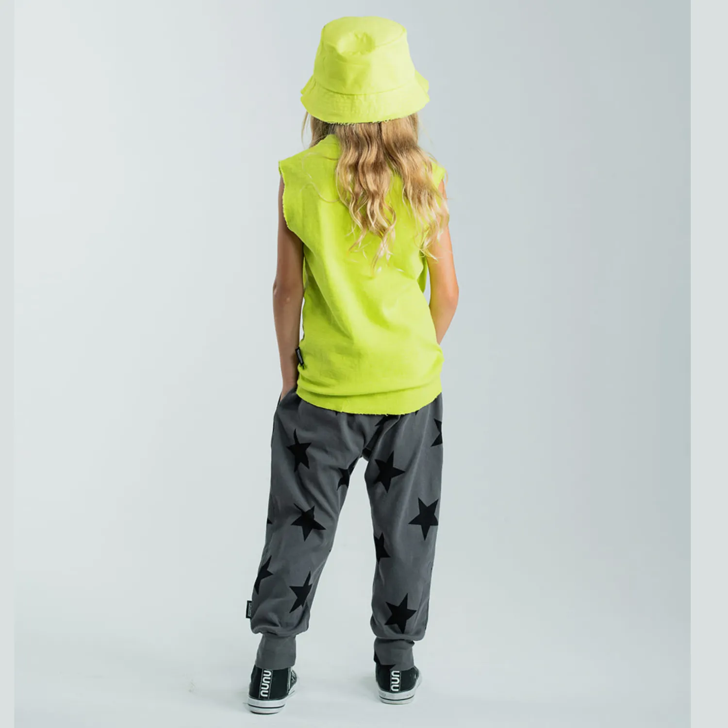 Nununu World Long Sleeve T Shirts> Chill Sleeveless Shirt