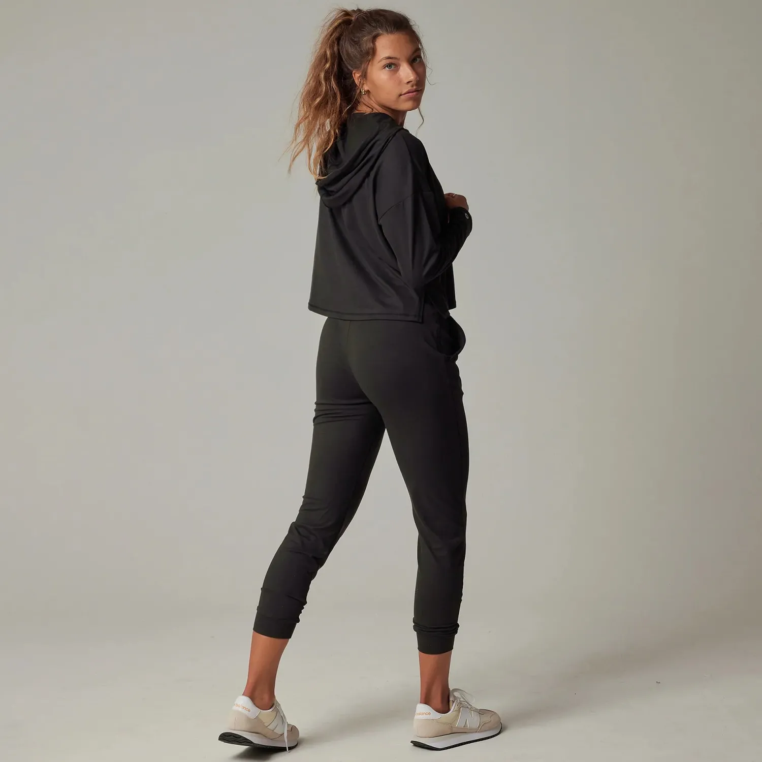 PLAY x PLAY Face Masks> Women Cadence Tech Jogger | Black