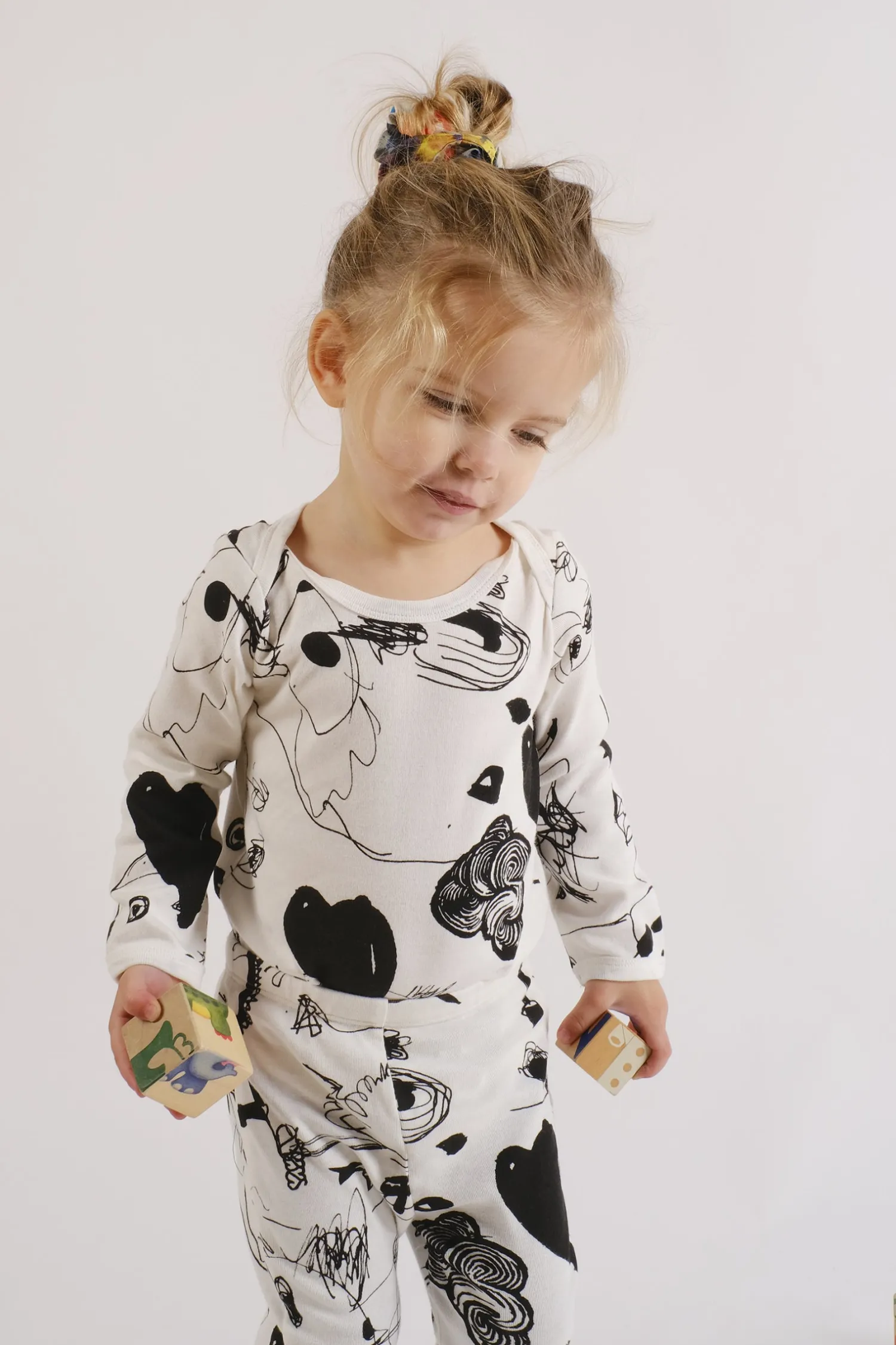 Wolf and Rita Leggings> Frederico Love Theater Leggings